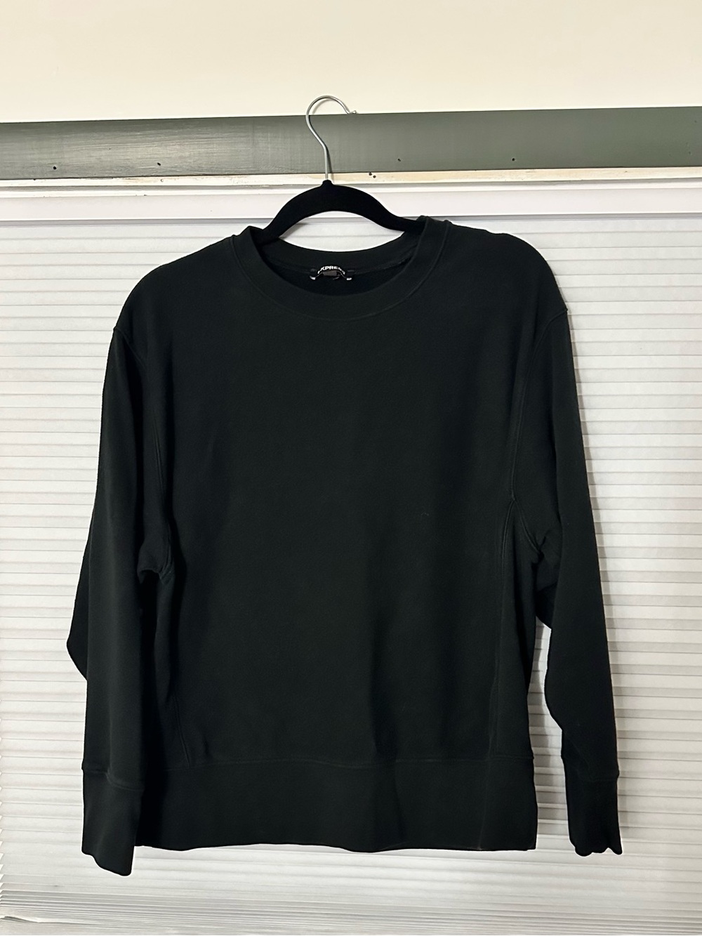 Express Black Women's Crewneck Sweatshirt